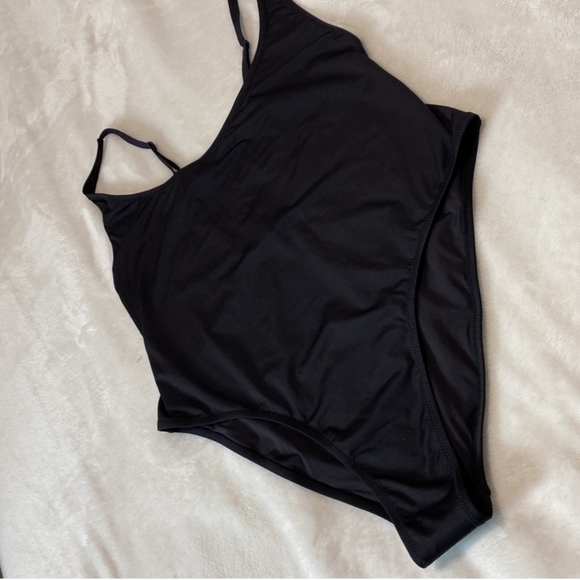 SKIMS Scoop Neck OnePiece Swimsuit 3X - Picture 5 of 16